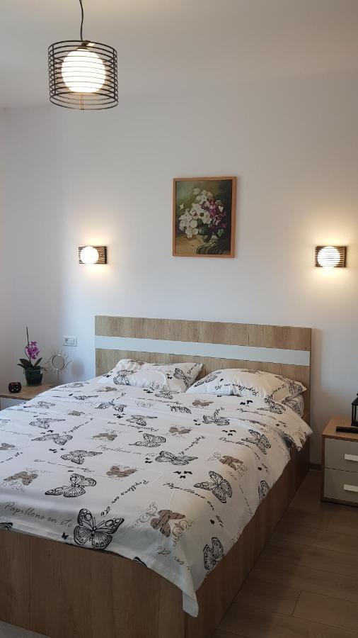 Apartament Karina Navodari Exterior photo